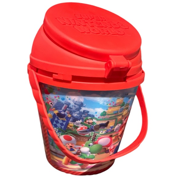 Universal Studios Nintendo World Popcorn Bucket - Picture 2 of 2